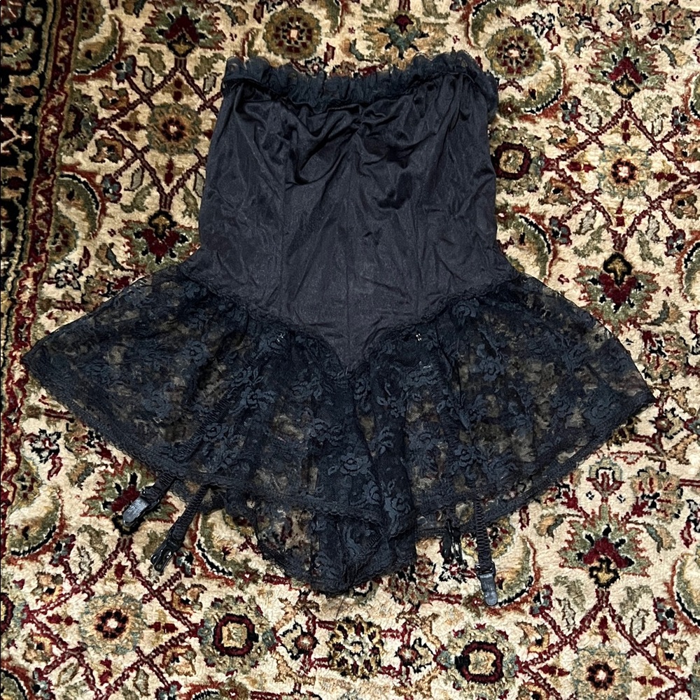 Black Lace Strapless Top With Garter Belts Size Medium